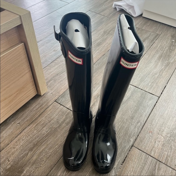 Brand new Hunter High gloss rain boots - Picture 3 of 3